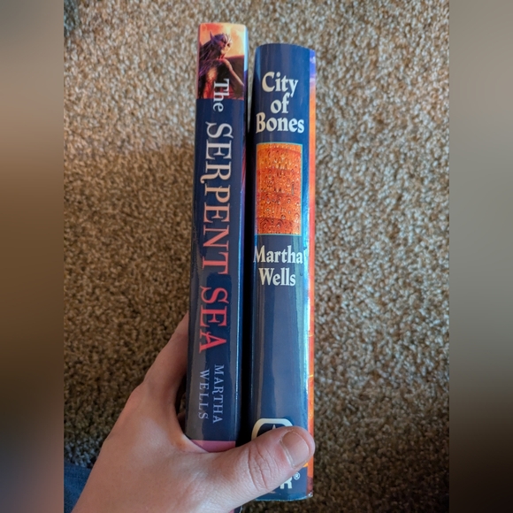 The Serpent Sea and City of Bones Books by Martha Wells - Picture 1 of 1